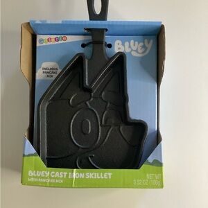 New Bluey Character ShapeCast Iron Pancake Skillet W/ Pancake Mix